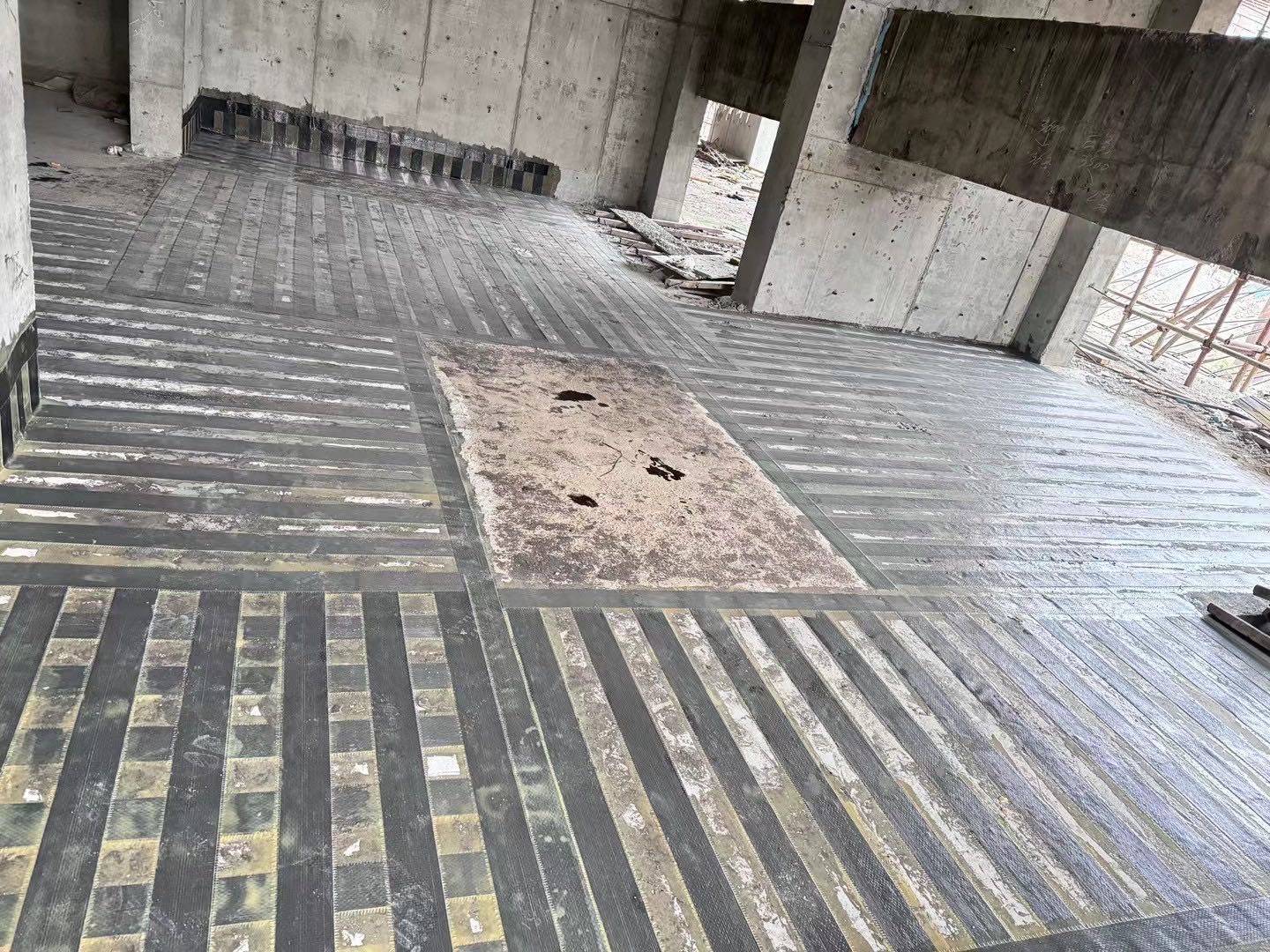 西安樓板承重加大碳纖維布加固